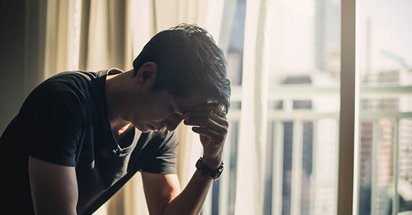 ダメ人間と言われる人の特徴とは？　脱出する方法を解説