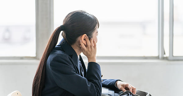 進学校での落ちこぼれ。その原因、克服方法、親の対応を解説
