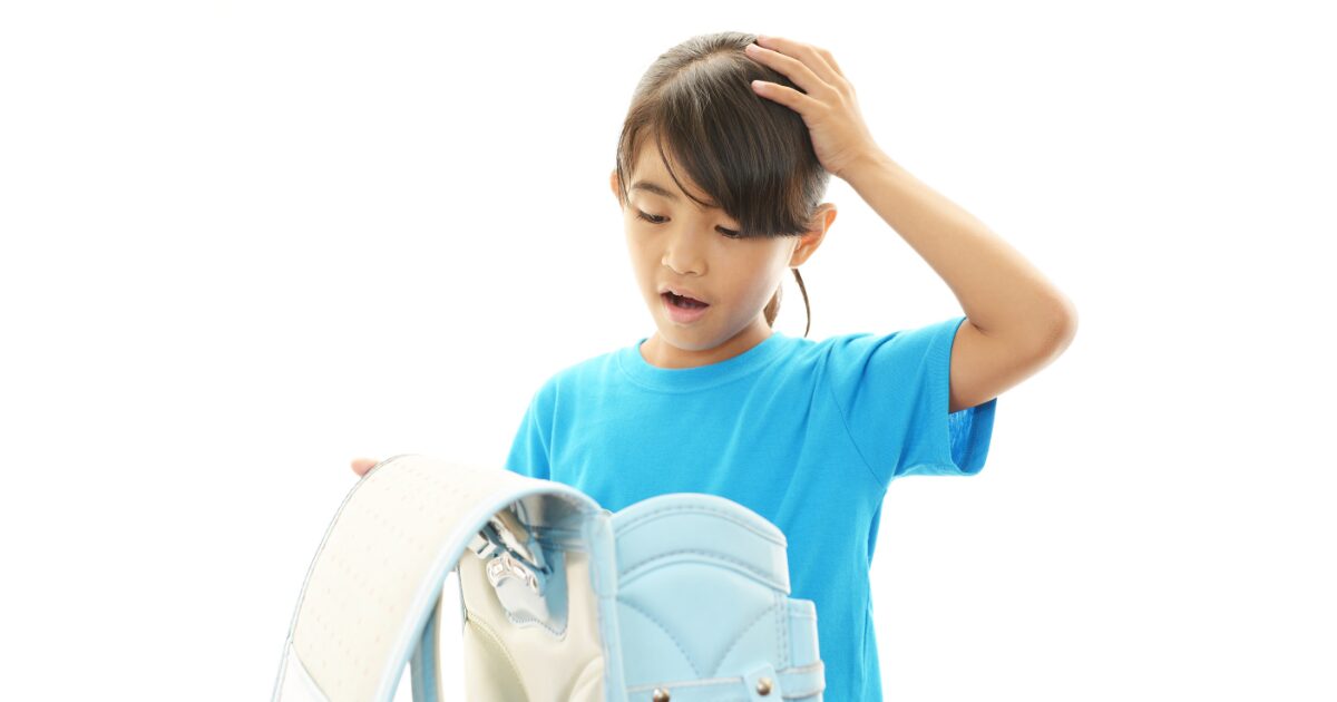 忘れ物が多い子どもへの対応　避けるべき行動を解説